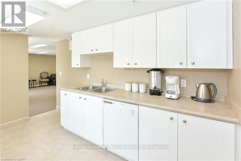 208-625 St David Street S, Centre Wellington, ON, N1M 0A8 - 11