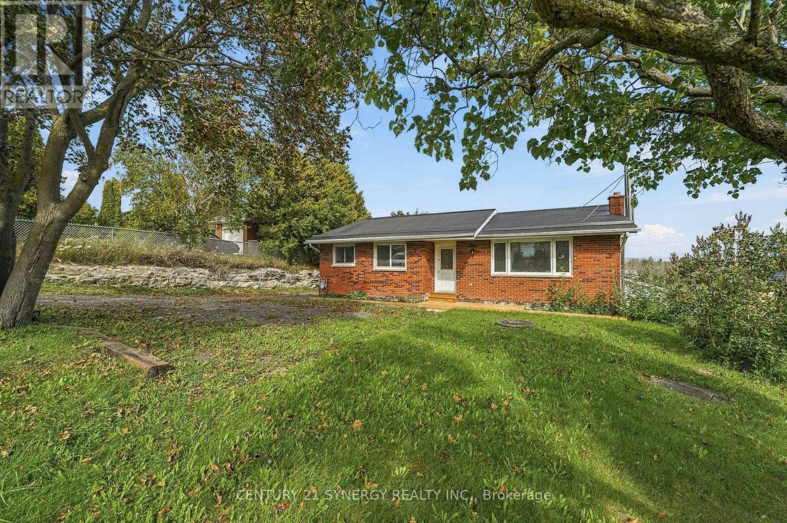 696 Whites Road, Quinte West, ON, K8V 5P8