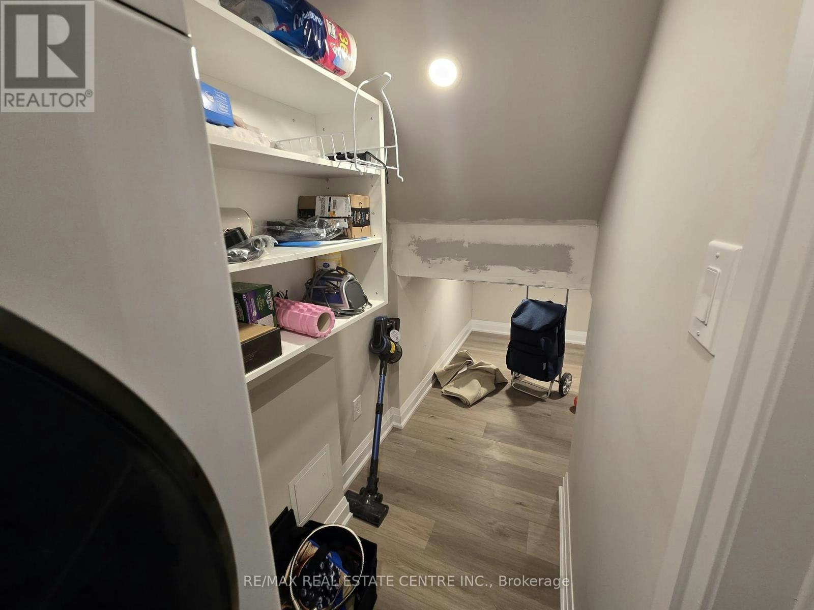 BSMT-1412 Rose Way, Milton, ON, L9T 7E7 - 34