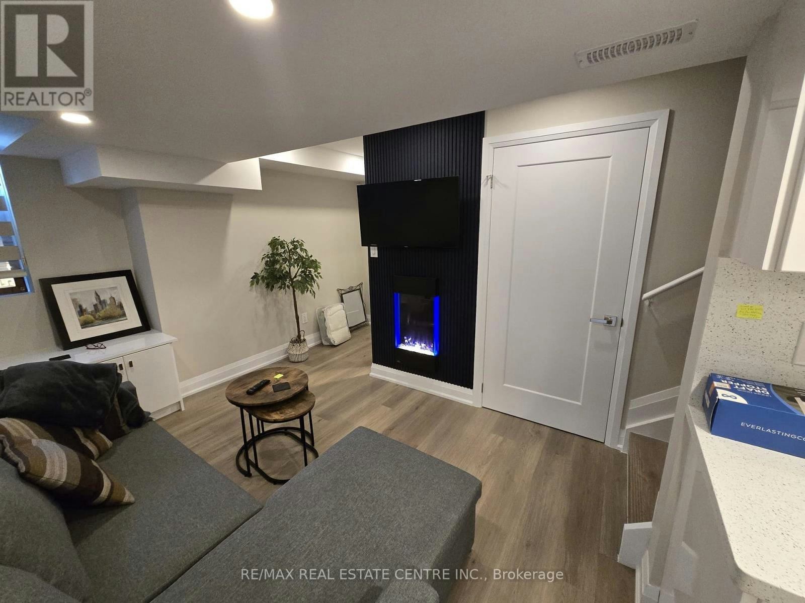 BSMT-1412 Rose Way, Milton, ON, L9T 7E7 - 16