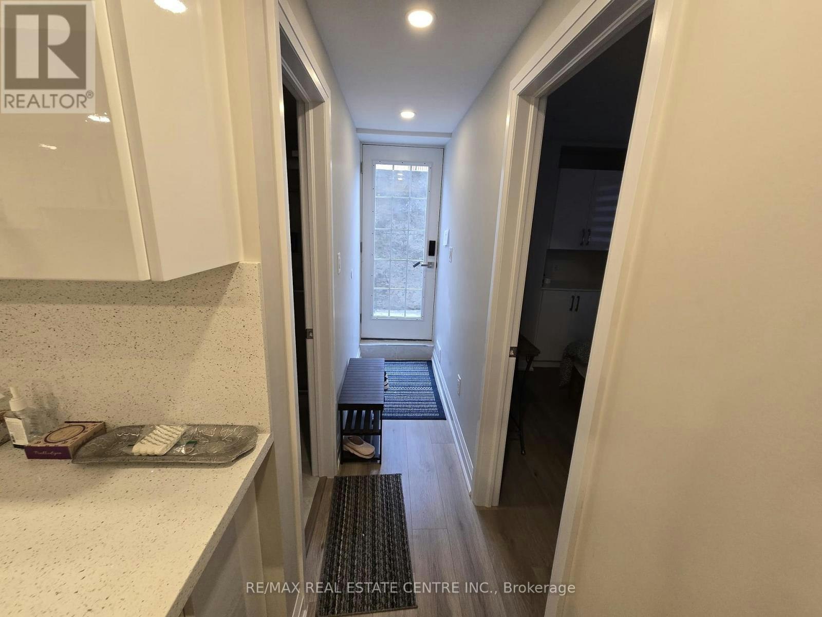 BSMT-1412 Rose Way, Milton, ON, L9T 7E7 - 12