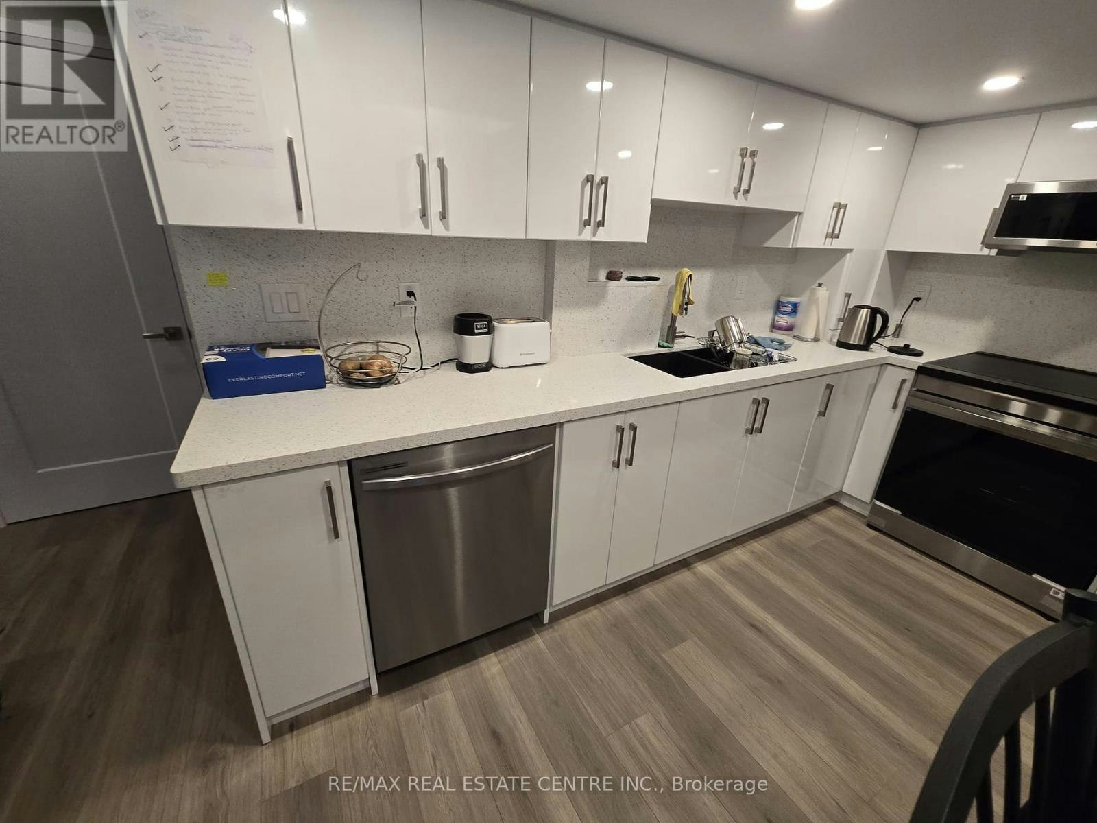 BSMT-1412 Rose Way, Milton, ON, L9T 7E7 - 20
