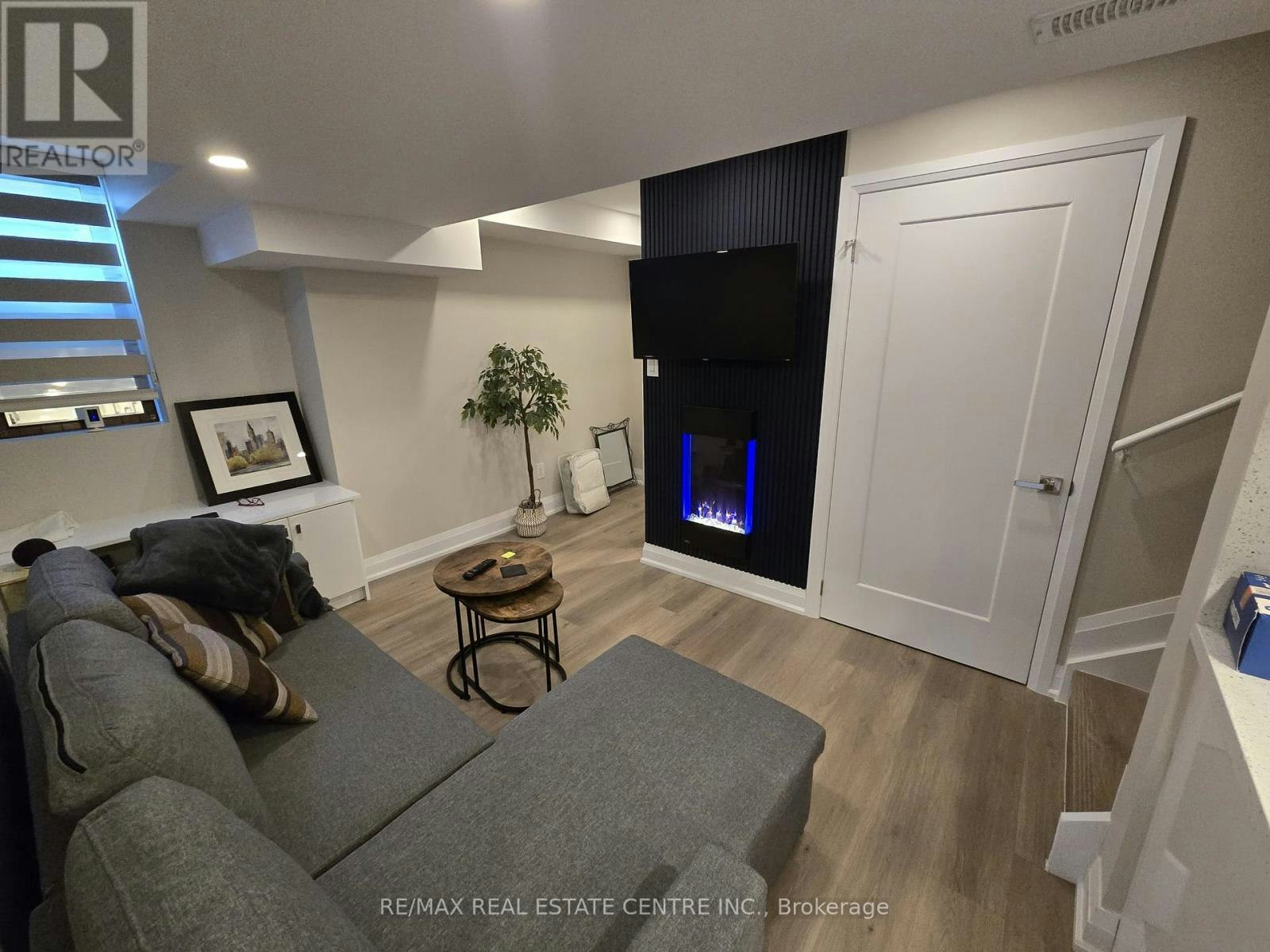 BSMT-1412 Rose Way, Milton, ON, L9T 7E7 - 17