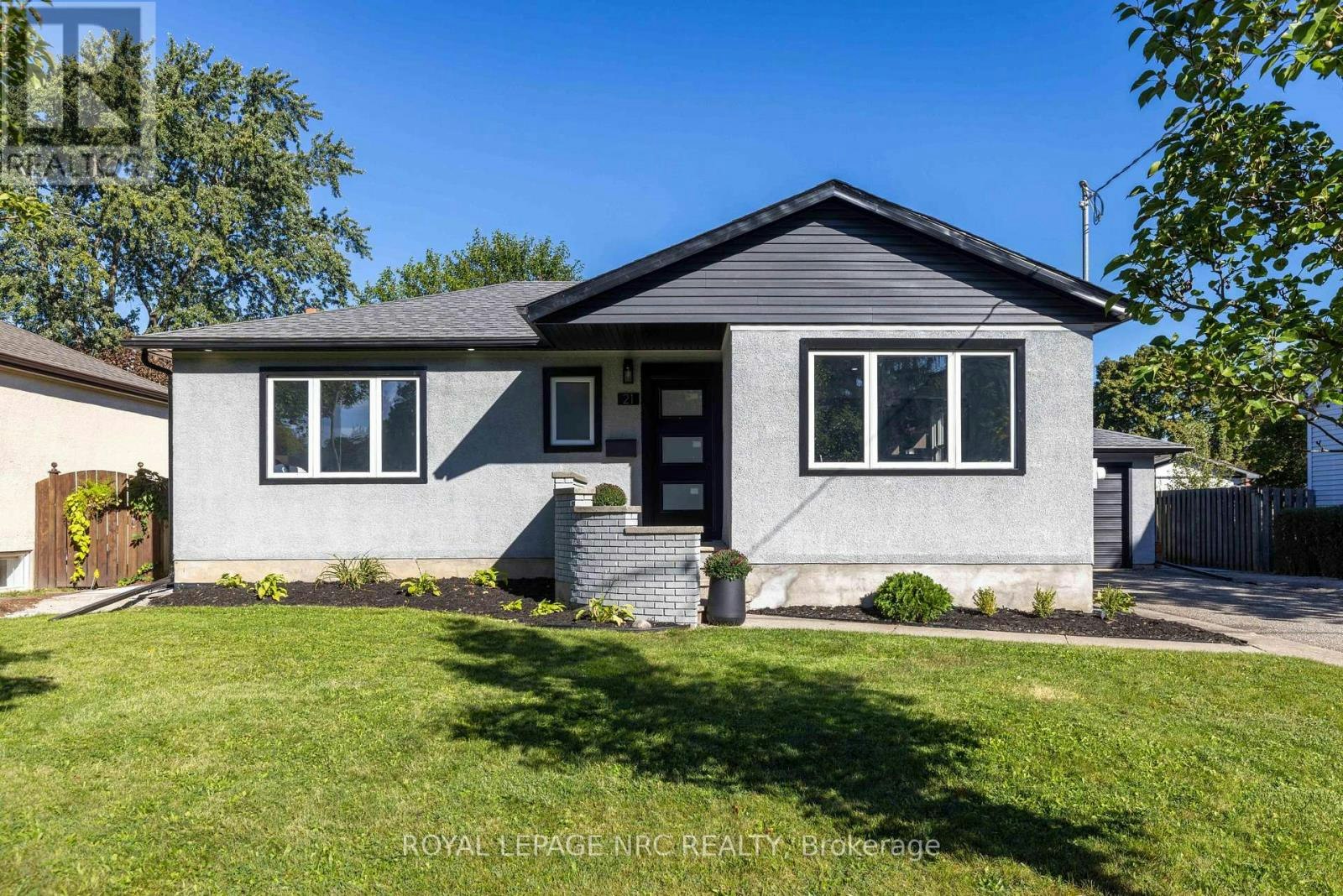 21 Silverdale Drive, St. Catharines, ON, L2M 3M9