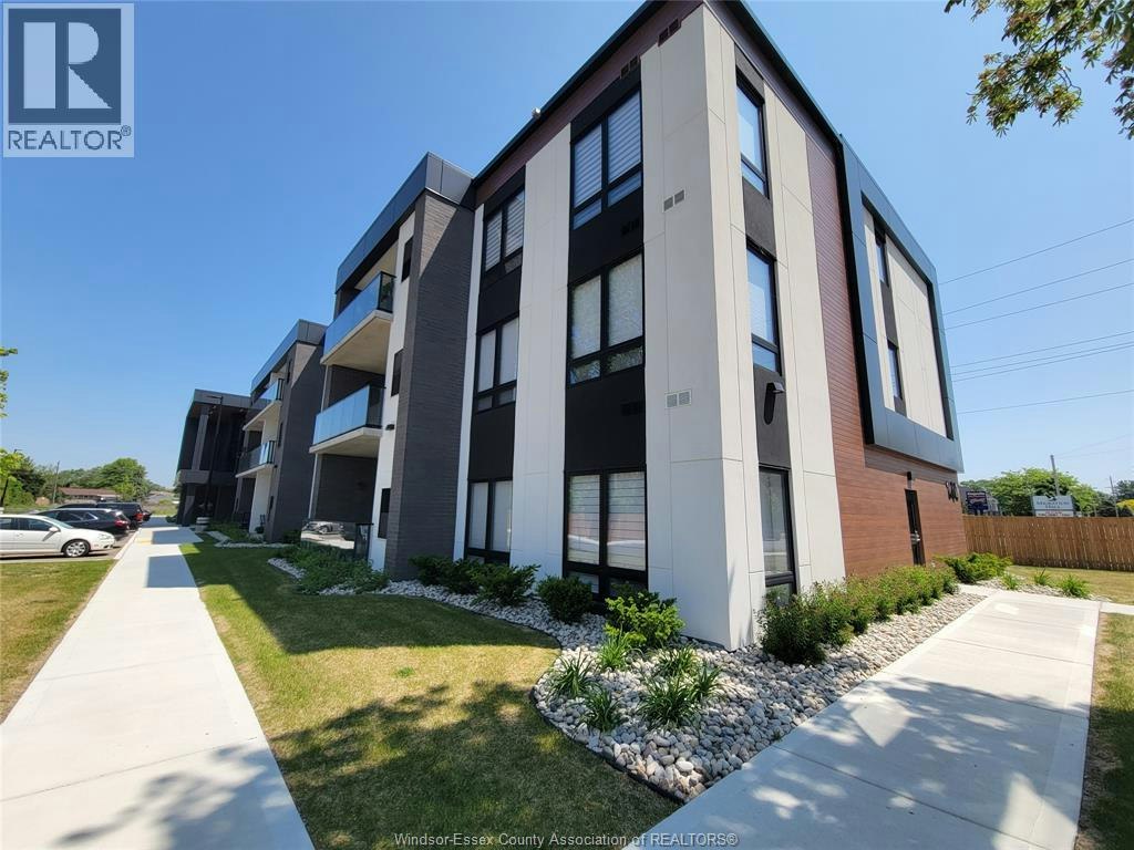 304-140 Main Street East, Kingsville, ON, N9Y 1A6