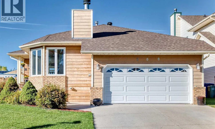 200 Downey Place