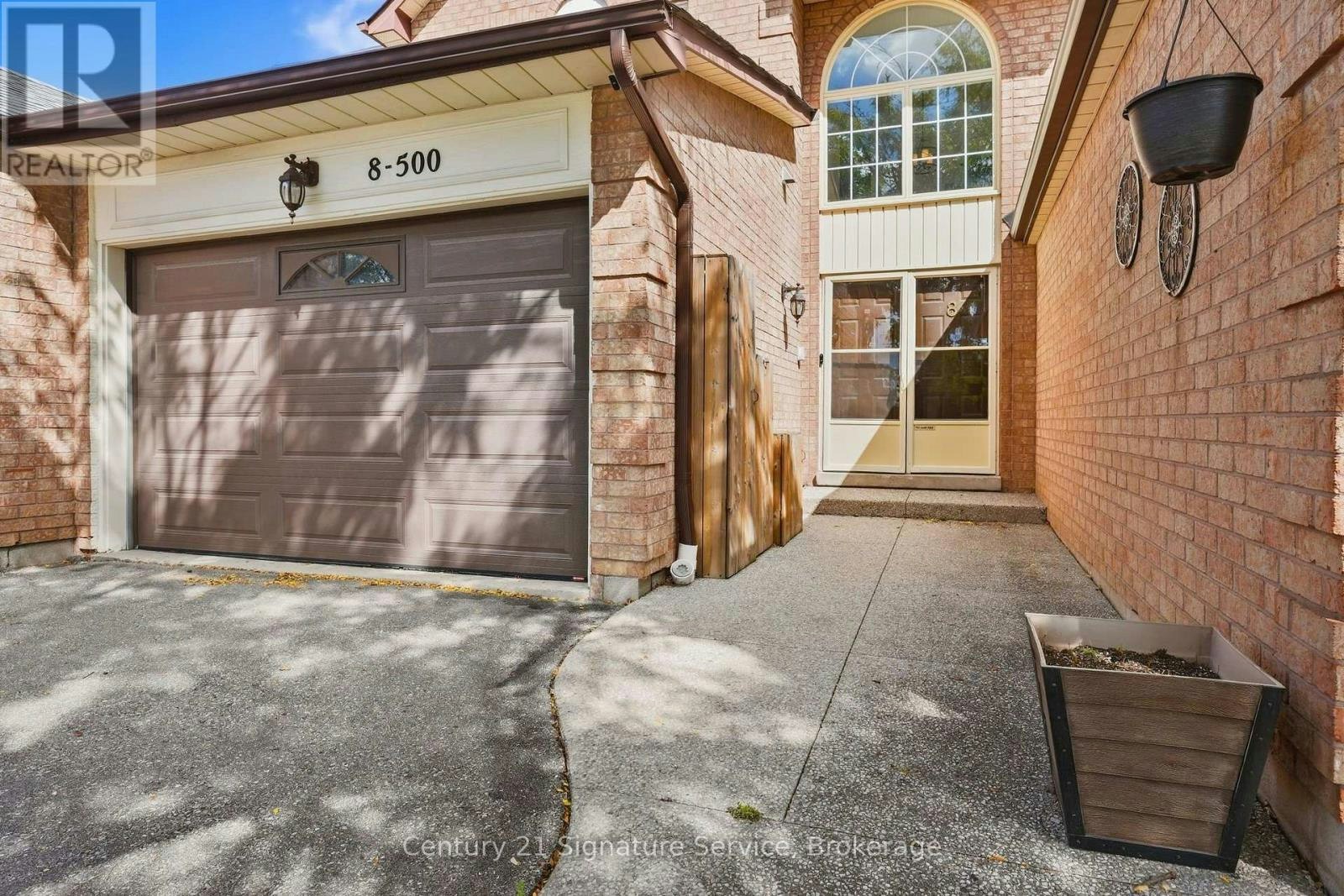 8-500 Silverthorne Crescent, Mississauga, ON, L5R 1W3