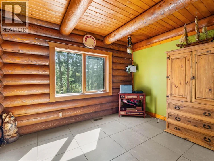 11-4147 587 Highway, Red Deer County, AB, T0M 0K0 - 12