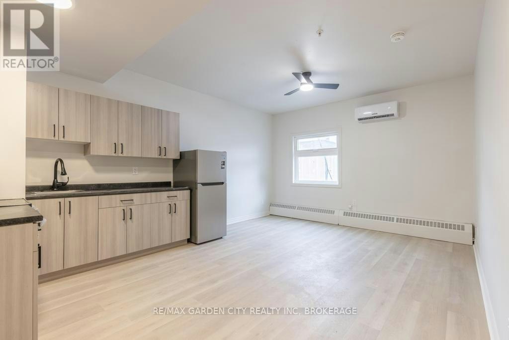 54 Front Street S, Thorold, ON, L2V 1X1 - 4