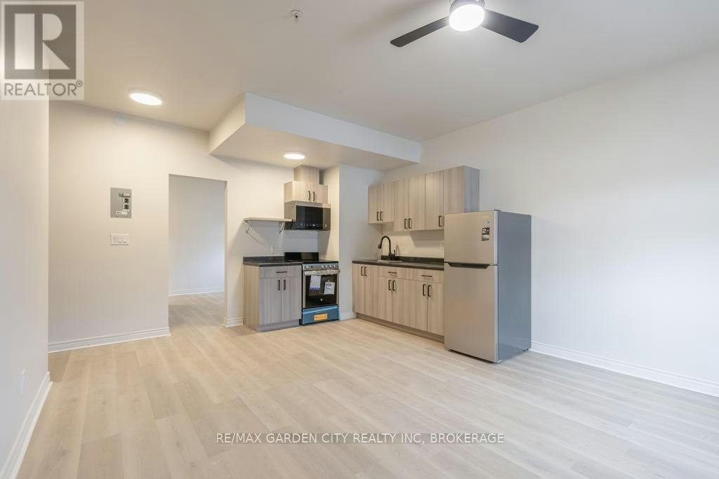 54 Front Street S, Thorold, ON, L2V 1X1 - 3