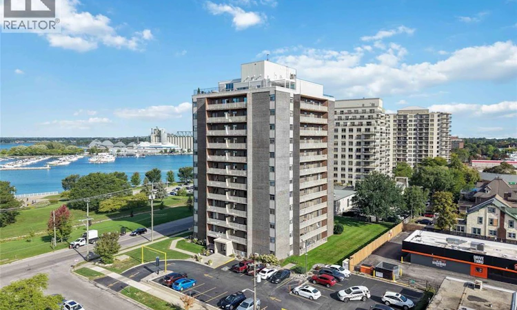 1008-10 Derby Lane