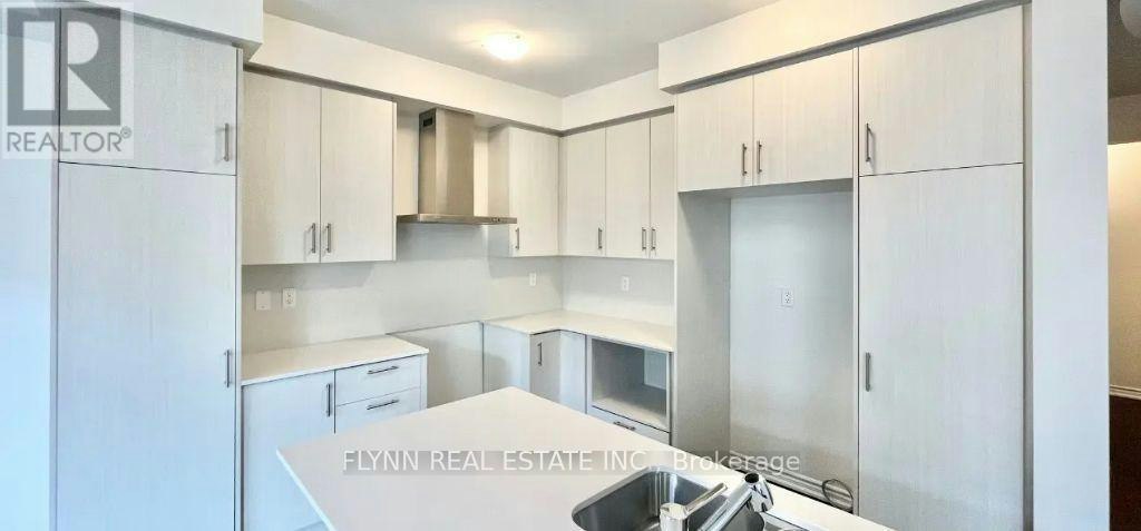 23 Gemini Drive, Barrie, ON, L9J 0P5 - 2
