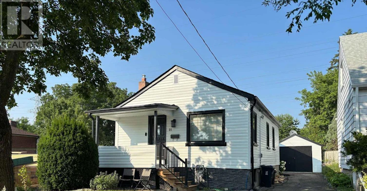 MAIN LEVEL-21 Acorn Avenue, Toronto, ON, M9B 3P7