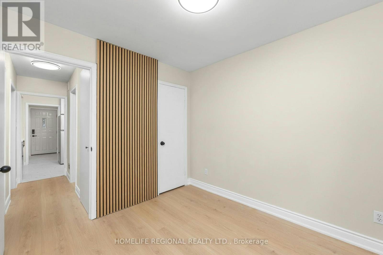 MAIN LEVEL-21 Acorn Avenue, Toronto, ON, M9B 3P7 - 20