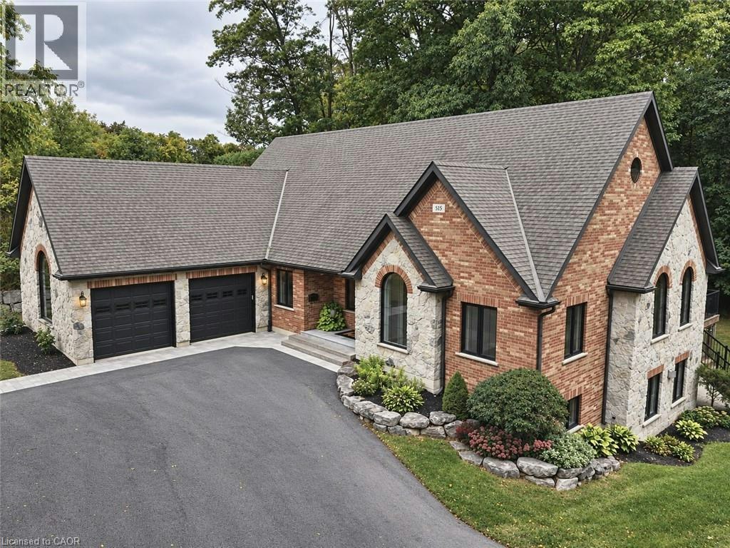 515 Hamilton Drive, Hamilton, ON, L9G 2A9