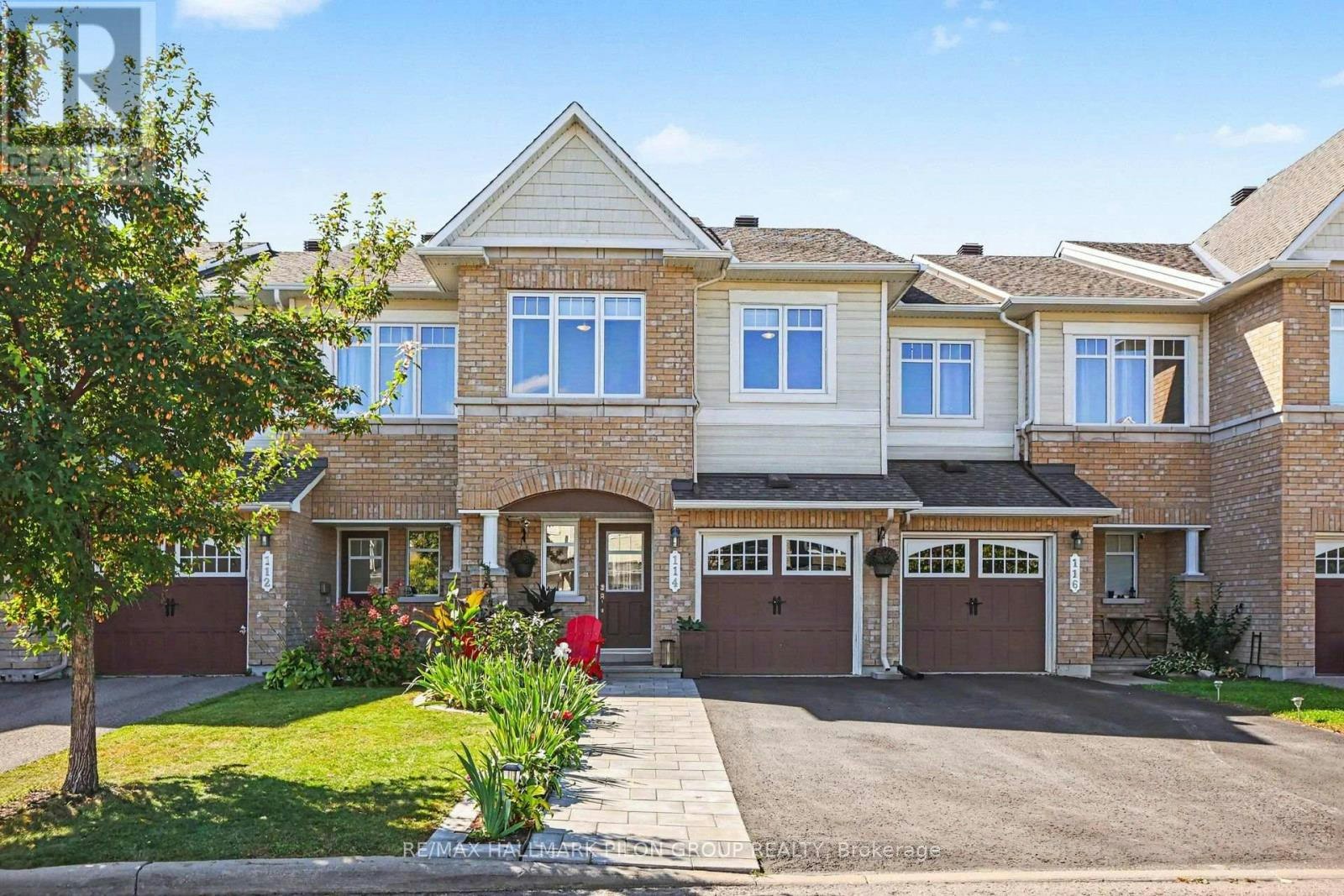 114 Waterfern Way, Ottawa, ON, K4A 0T4