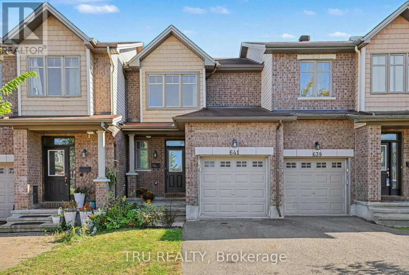 641 Sunburst Street, Ottawa, ON, K1T 0L1