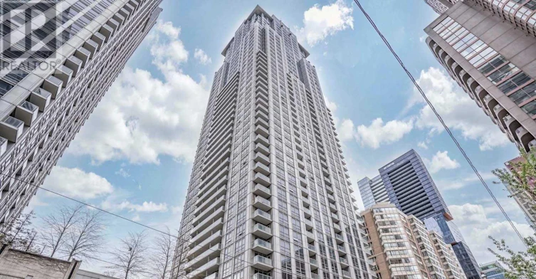 408-761 Bay Street, Toronto, ON, M5G 2R2