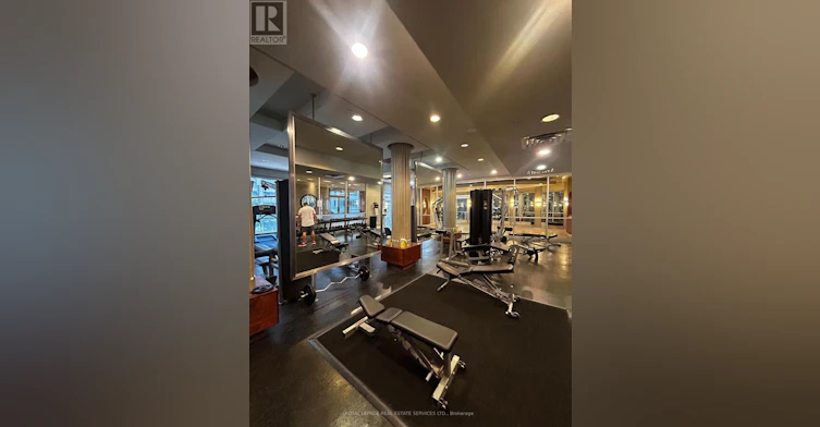 408-761 Bay Street, Toronto, ON, M5G 2R2 - 29