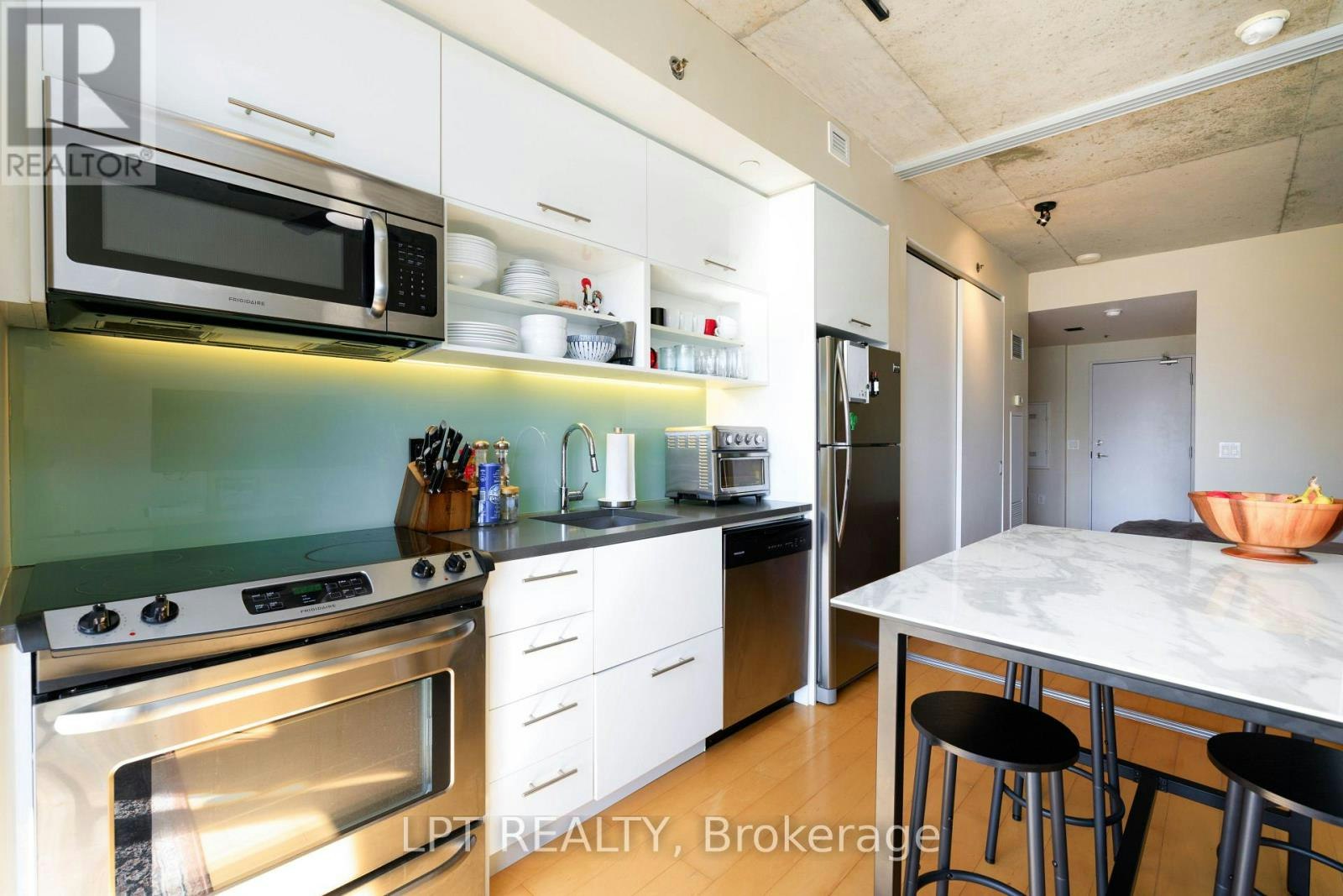 1016-32 Trolley Crescent, Toronto, ON, M5A 0E8 - 12