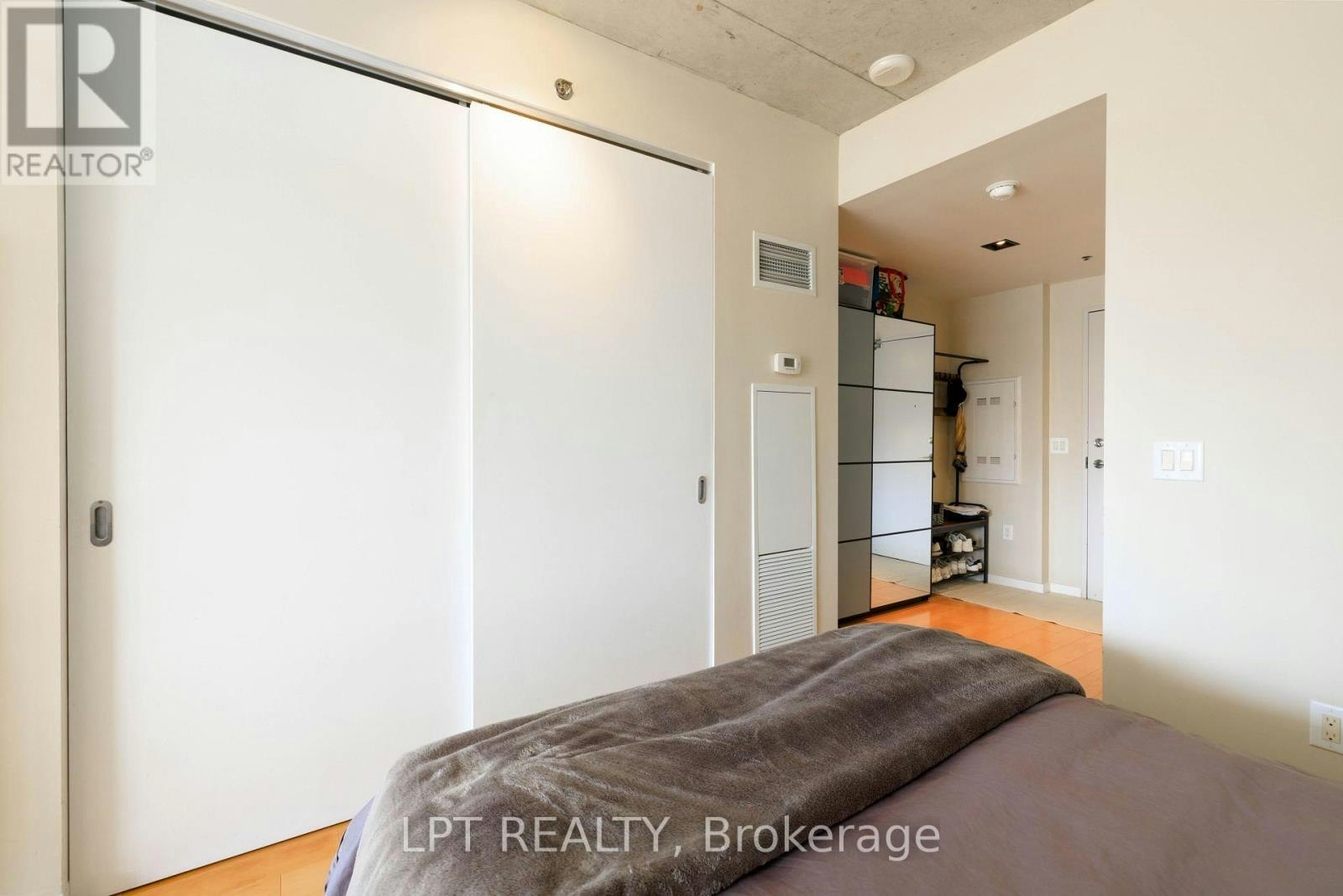 1016-32 Trolley Crescent, Toronto, ON, M5A 0E8 - 14
