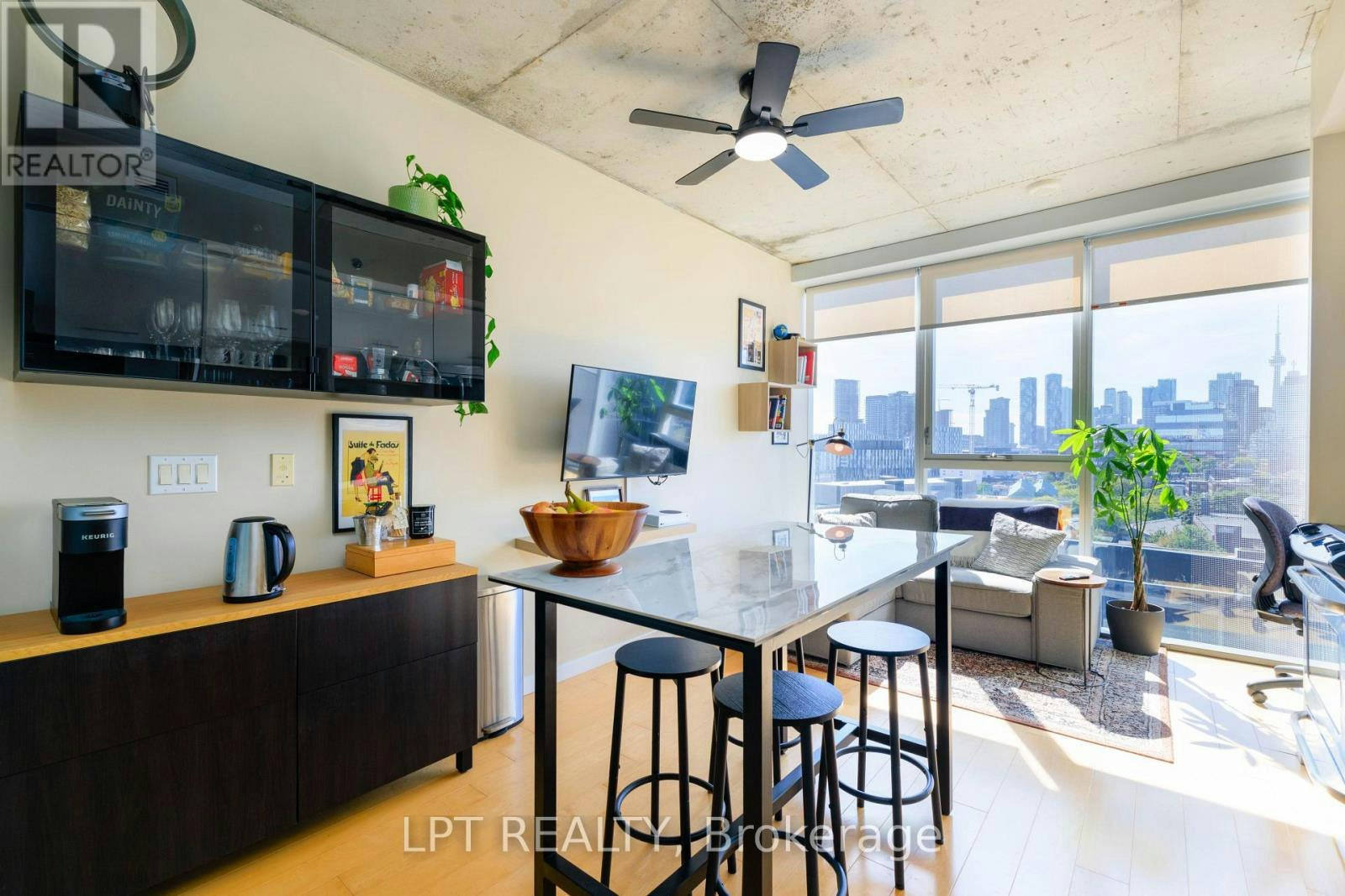 1016-32 Trolley Crescent, Toronto, ON, M5A 0E8 - 11