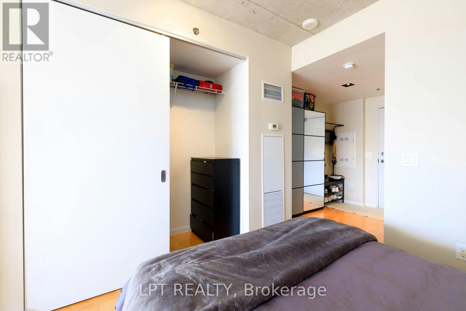 1016-32 Trolley Crescent, Toronto, ON, M5A 0E8 - 15