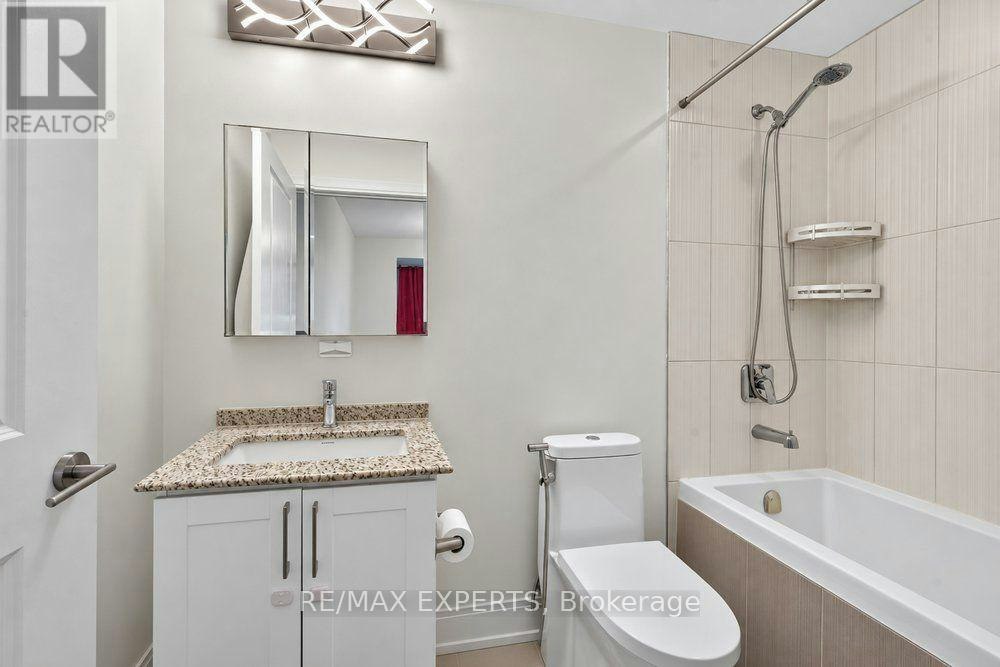 208B-9600 Yonge Street, Richmond Hill, ON, L4C 0X3 - 17
