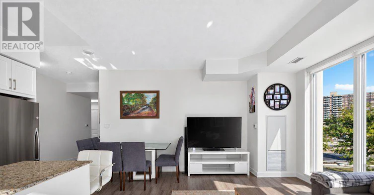 208B-9600 Yonge Street, Richmond Hill, ON, L4C 0X3 - 7