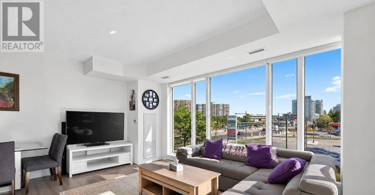 208B-9600 Yonge Street, Richmond Hill, ON, L4C 0X3 - 5