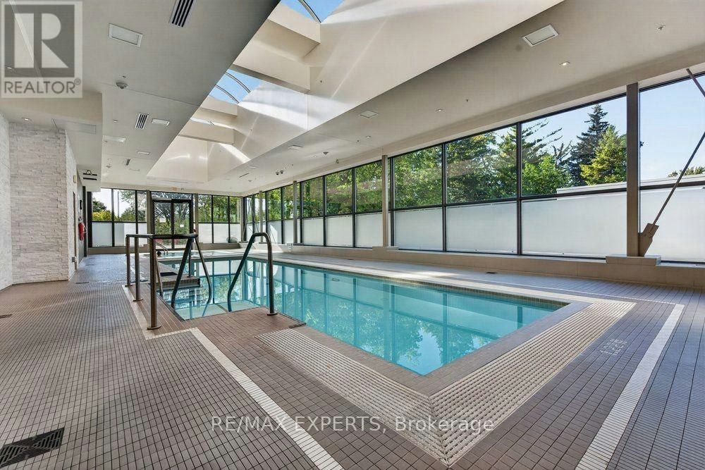 208B-9600 Yonge Street, Richmond Hill, ON, L4C 0X3 - 24