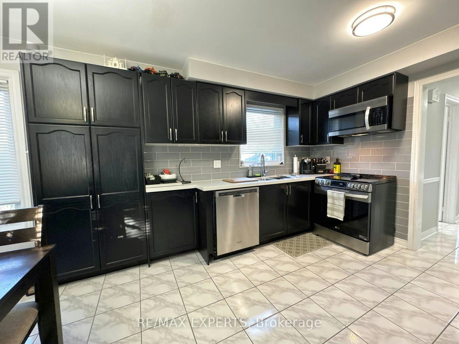 31 Esposito Drive, Caledon, ON, L7E 1T3 - 11