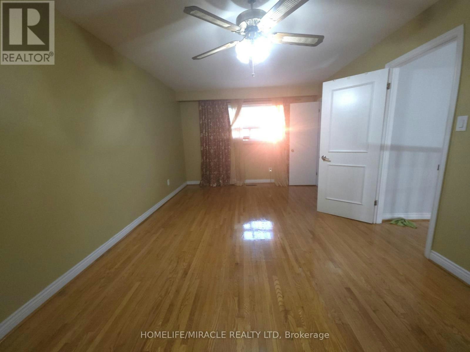 36 Kearney Drive, Toronto, ON, M9W 5J8 - 13