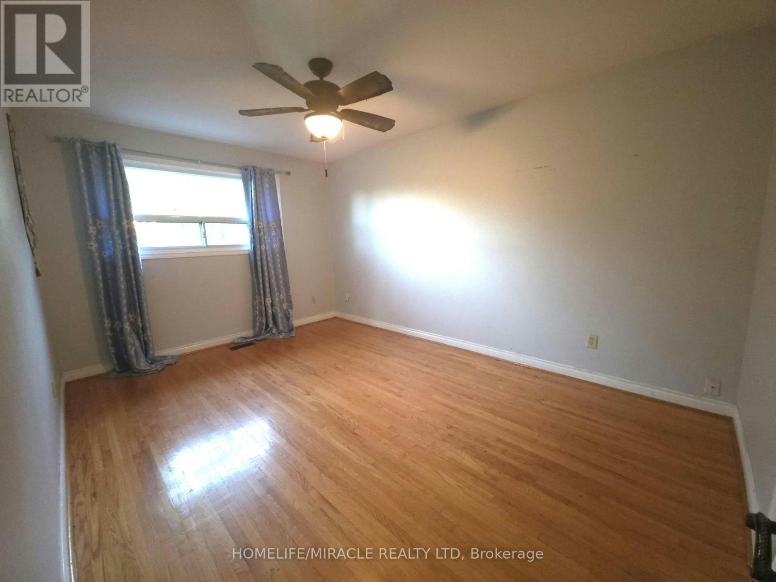 36 Kearney Drive, Toronto, ON, M9W 5J8 - 11
