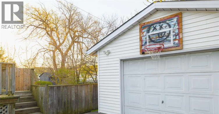 316 Bright Street, Sarnia, ON, N7T 4G2 - 4