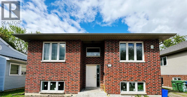 ROOM 1-475 Josephine, Windsor, ON, N9B 2K9