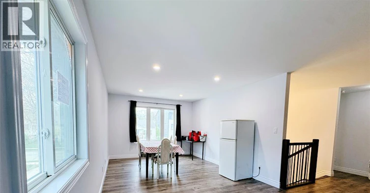 ROOM 1-475 Josephine, Windsor, ON, N9B 2K9 - 2