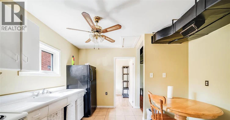 5837 Tecumseh Road East, Windsor, ON, N8T 1E1 - 12