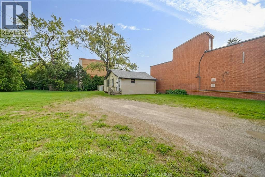 5837 Tecumseh Road East, Windsor, ON, N8T 1E1 - 41