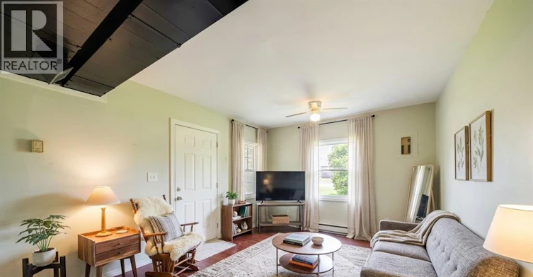 5837 Tecumseh Road East, Windsor, ON, N8T 1E1 - 4