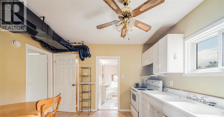 5837 Tecumseh Road East, Windsor, ON, N8T 1E1 - 14