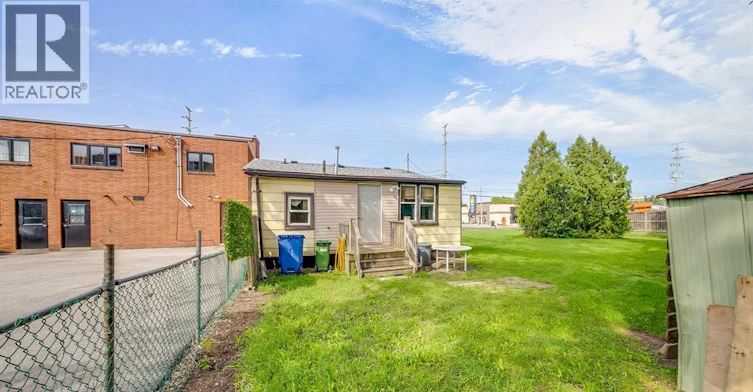 5837 Tecumseh Road East, Windsor, ON, N8T 1E1 - 33