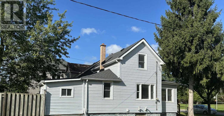 64 Chetwood Street, St. Catharines, ON, L2S 2A4 - 2
