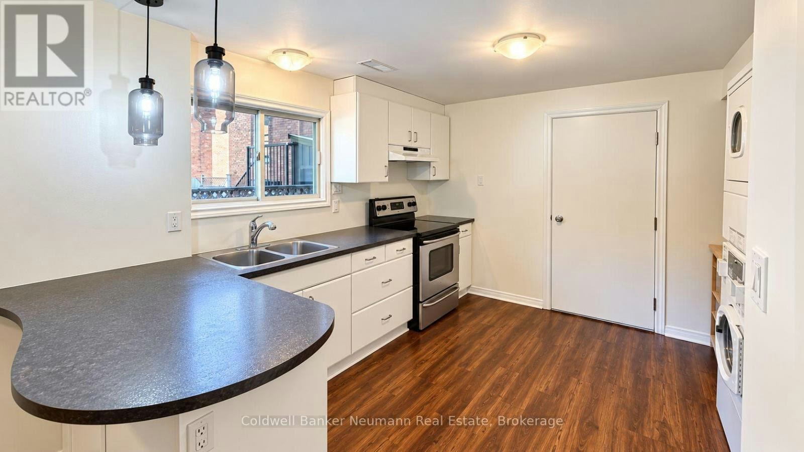 108 Toronto Street, Guelph, ON, N1E 3E4 - 5
