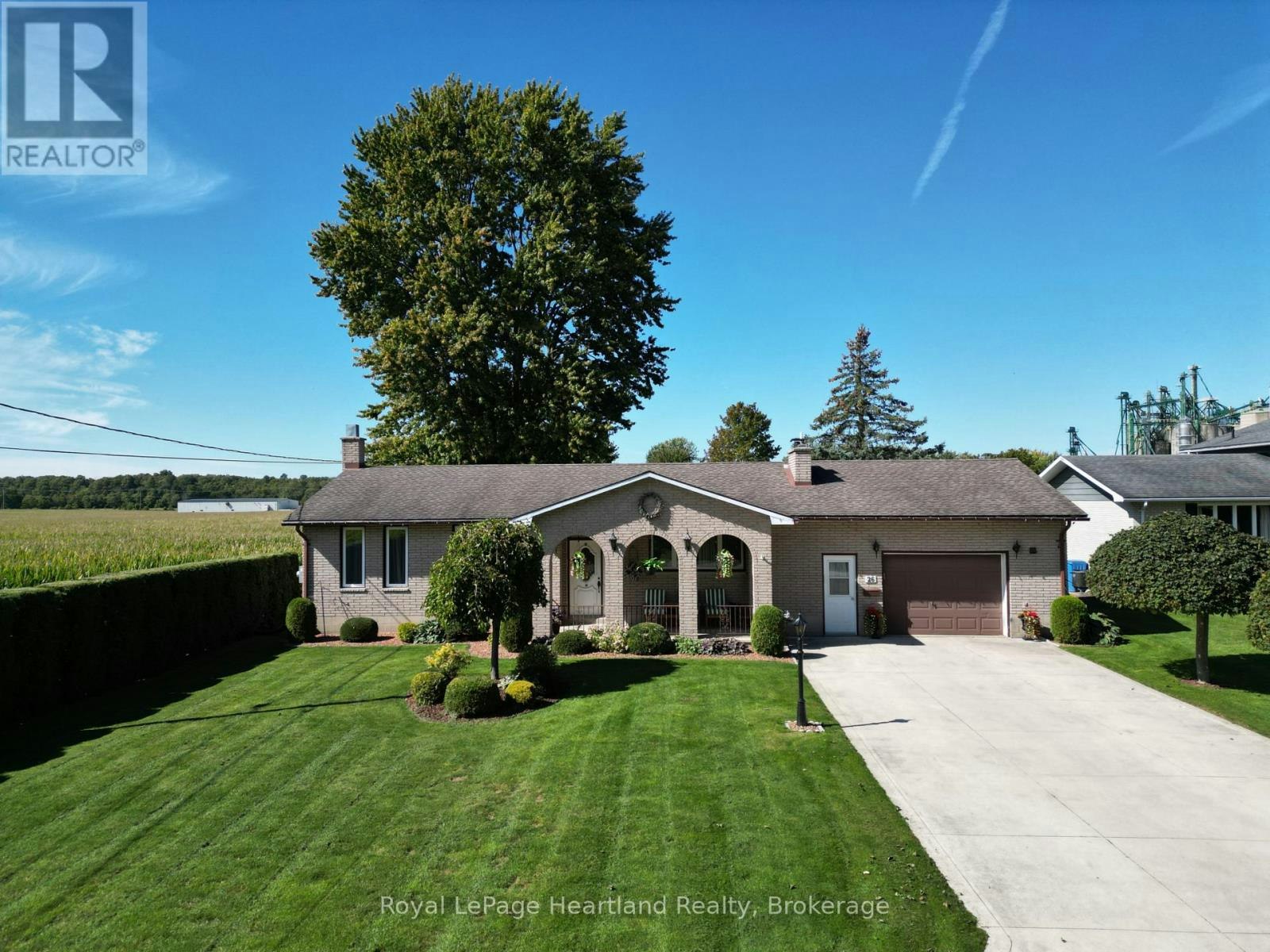 26 York Crescent, Bluewater, ON, N0M 1X0