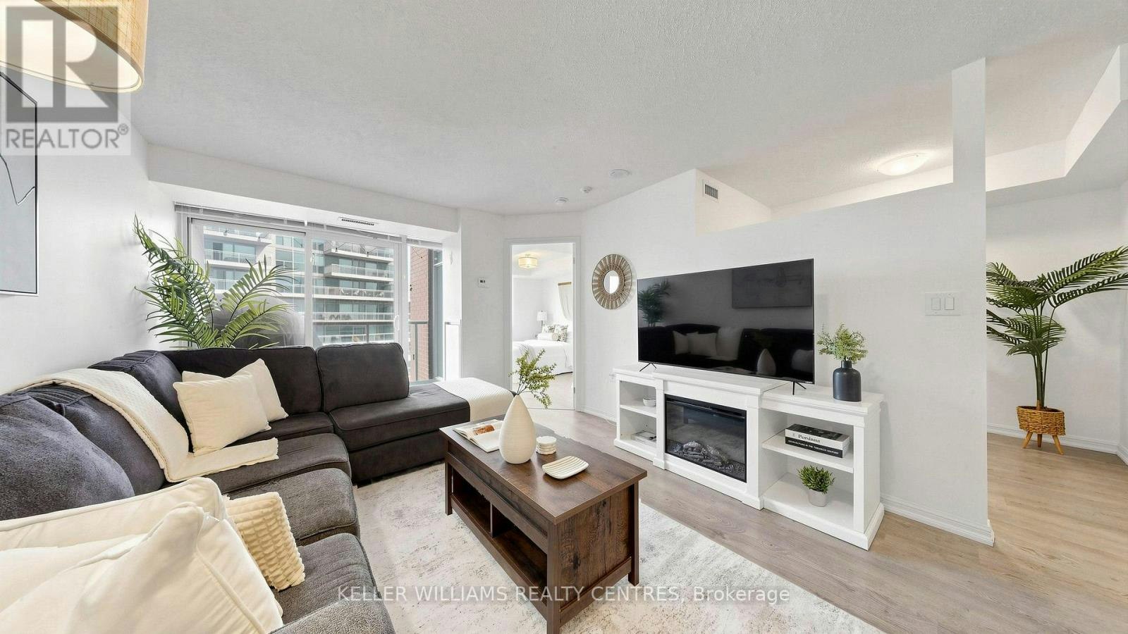 1006-125 Western Battery Road, Toronto, ON, M6K 3R8