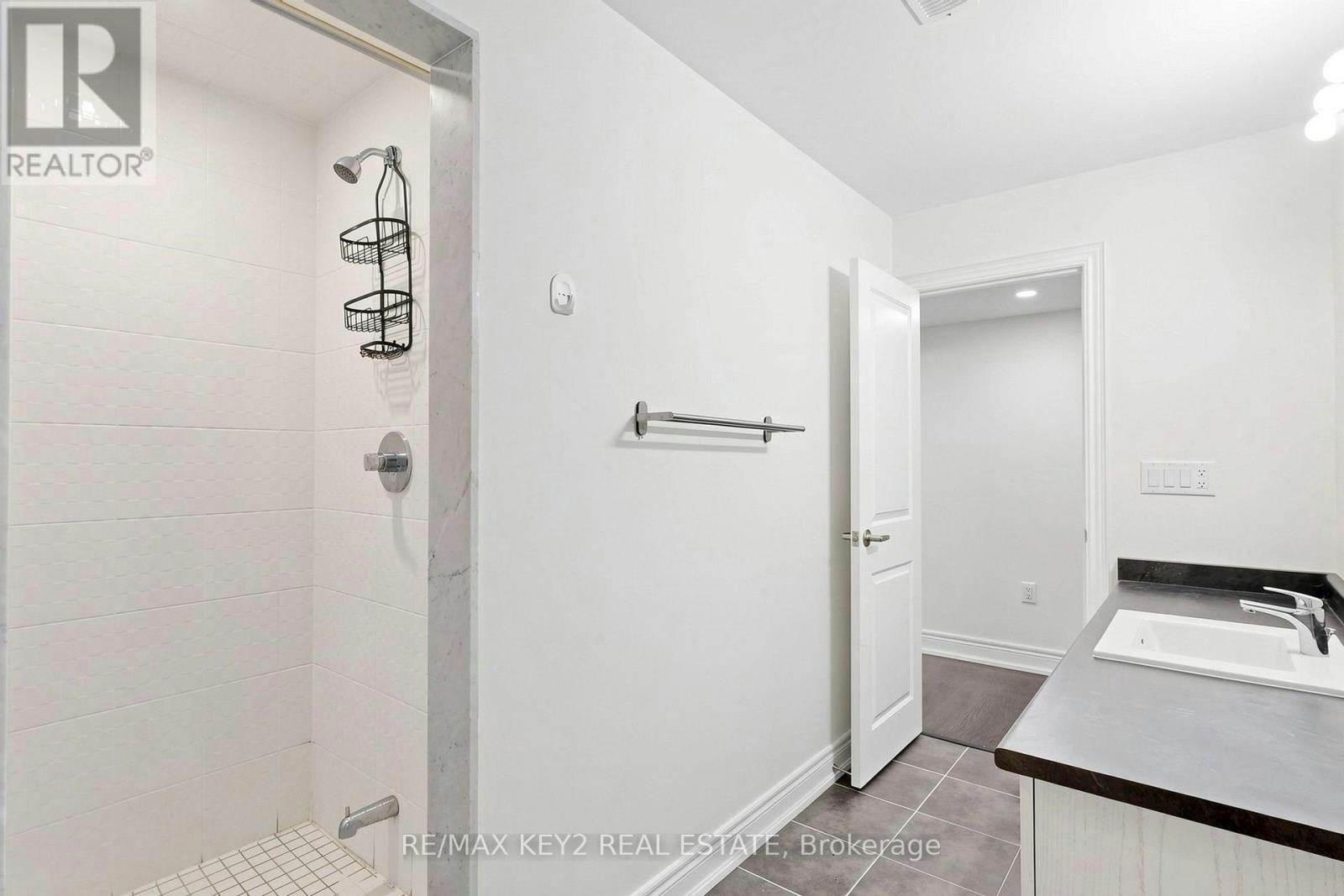 BSMT-1008 Pelican Trail, Pickering, ON, L1X 0G7 - 28