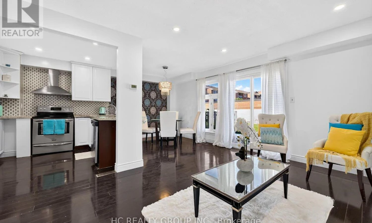 10-50 Blackwell Avenue
