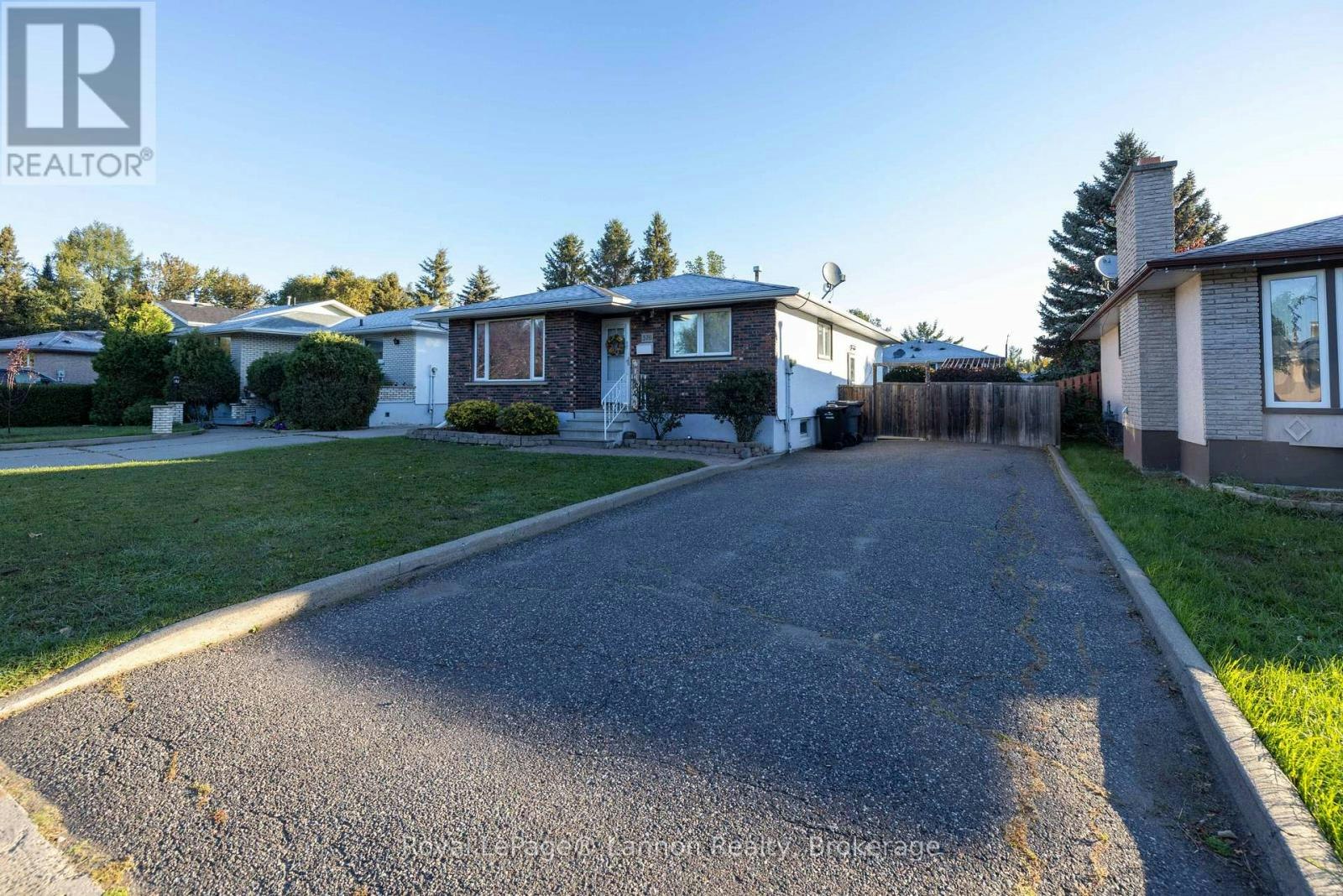 376 Ryerson Crescent, Thunder Bay, ON, P7C 5R6