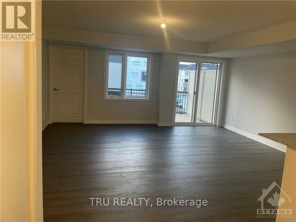 604 Lapland Terrace, Ottawa, ON, K2S 1B6 - 4